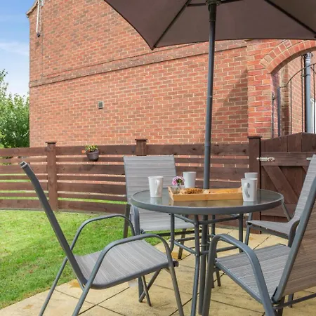 Hébergement de vacances 2 Bed In Oc-d32743 *