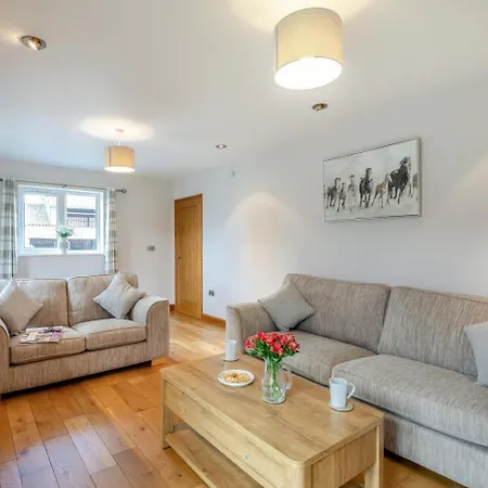 2 Bed In Oc-d32743 Pickering