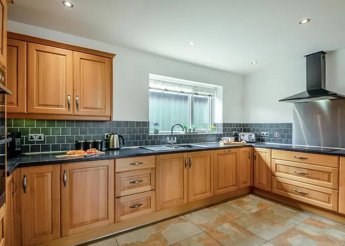 2 Bed In Oc-d32743 * Pickering