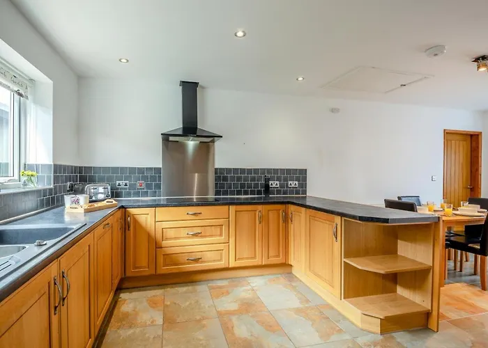2 Bed In Oc-d32743 *